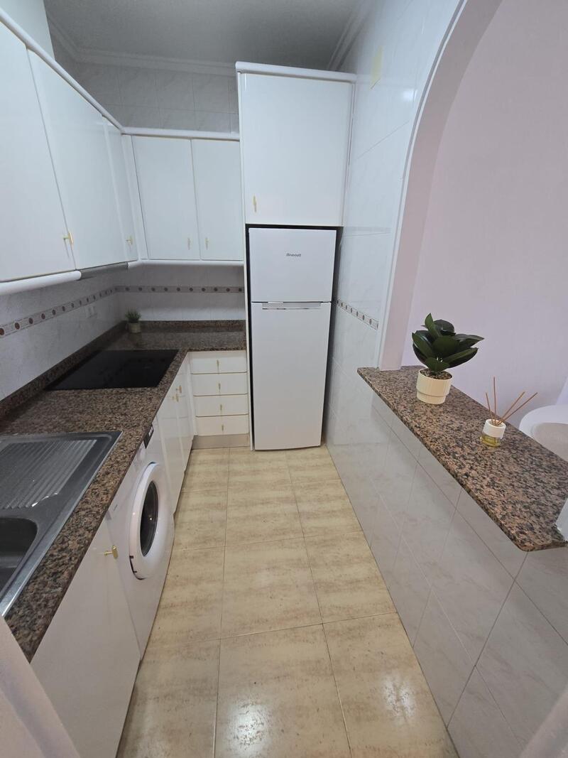 1 slaapkamer Appartement Te koop 1 slaapkamer Appartement Te koop