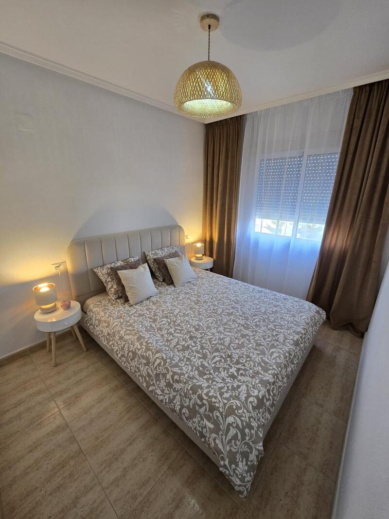 1 slaapkamer Appartement Te koop 1 slaapkamer Appartement Te koop
