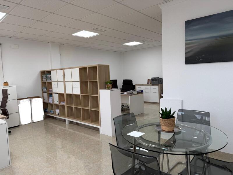 1 bedroom Commercial Property for sale 1 bedroom Commercial Property for sale