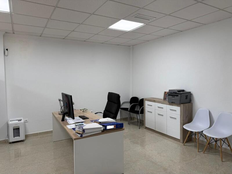 1 bedroom Commercial Property for sale 1 bedroom Commercial Property for sale