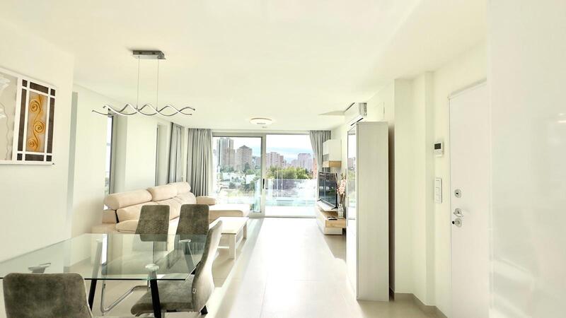 Apartamento en venta en Finestrat, Alicante