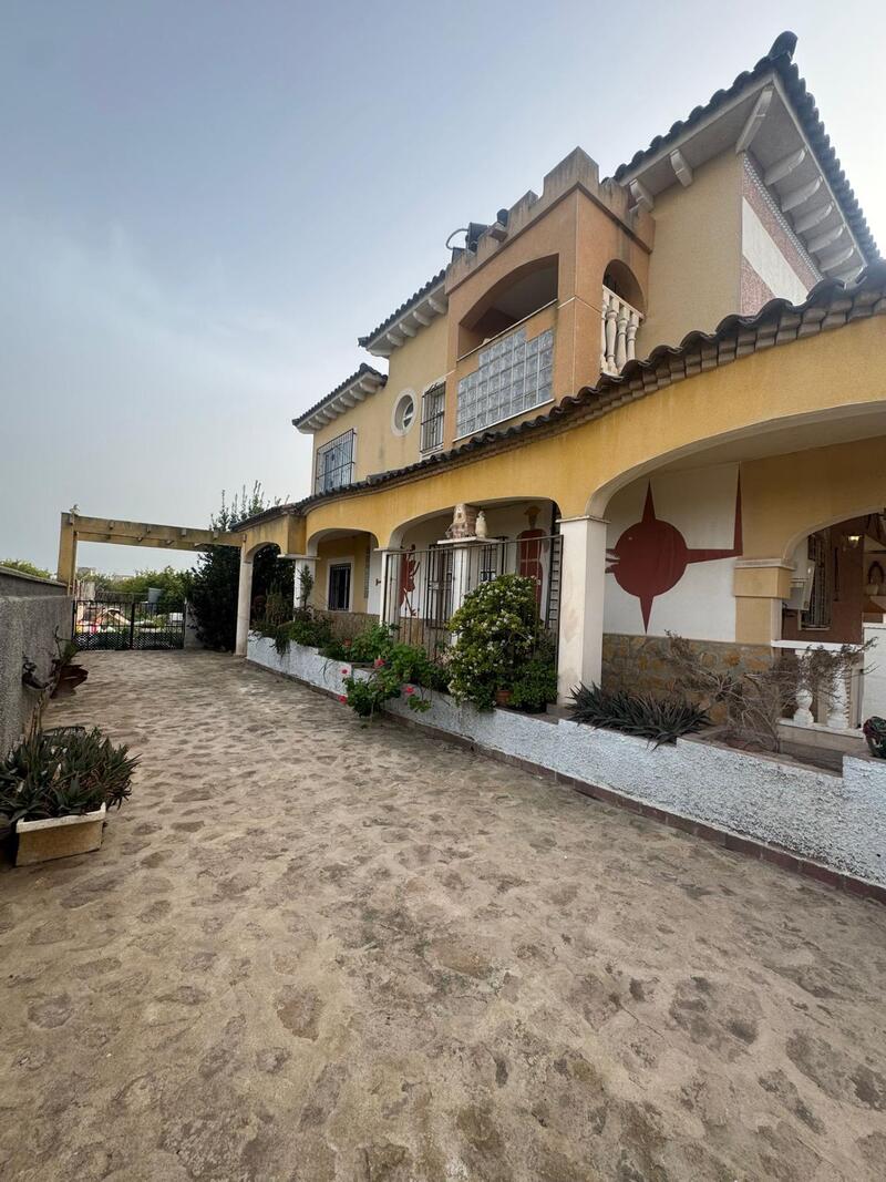 Villa til salgs i Orihuela, Alicante Villa til salgs i Orihuela, Alicante