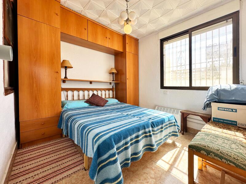 2 slaapkamer Gezinswoning Te koop