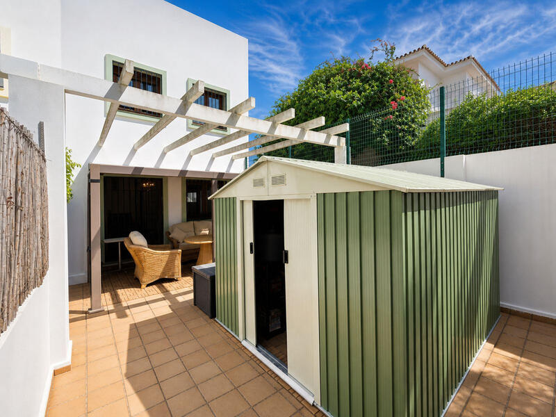 3 bedroom Townhouse for sale