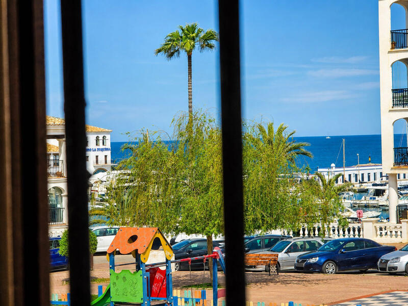 3 bedroom Townhouse for sale