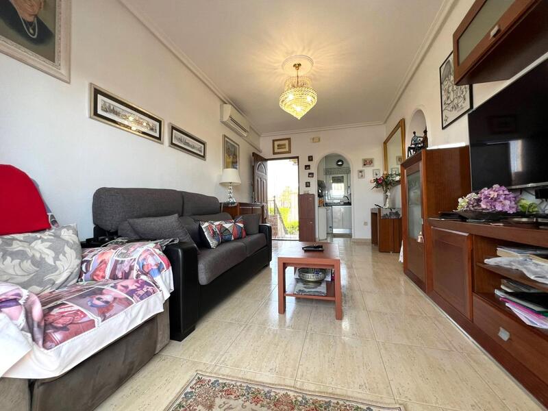 2 slaapkamer Villa Te koop 2 slaapkamer Villa Te koop