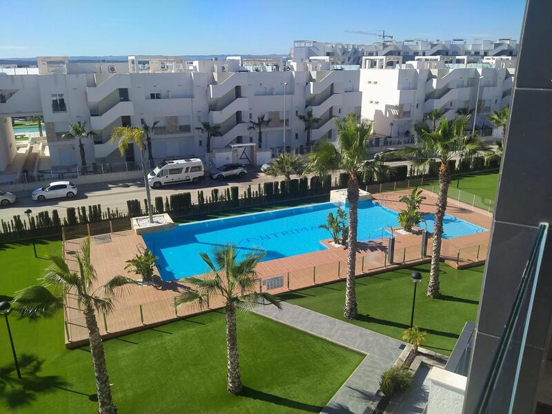 вилла продается в Guardamar del Segura, Alicante
