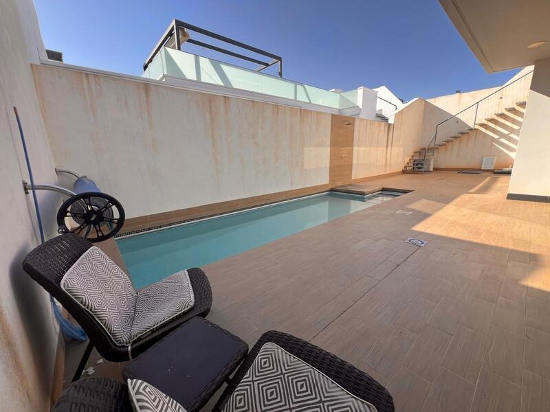 3 slaapkamer Villa Te koop