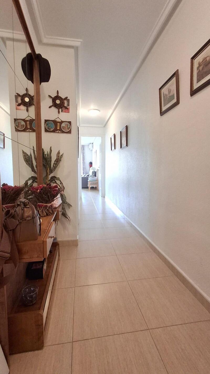 2 slaapkamer Appartement Te koop 2 slaapkamer Appartement Te koop