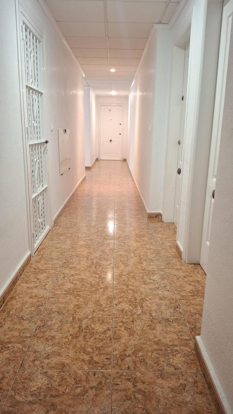 2 slaapkamer Appartement Te koop 2 slaapkamer Appartement Te koop