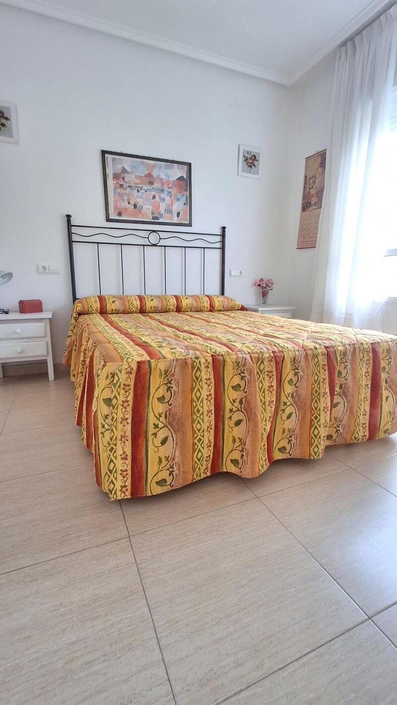 2 slaapkamer Appartement Te koop 2 slaapkamer Appartement Te koop