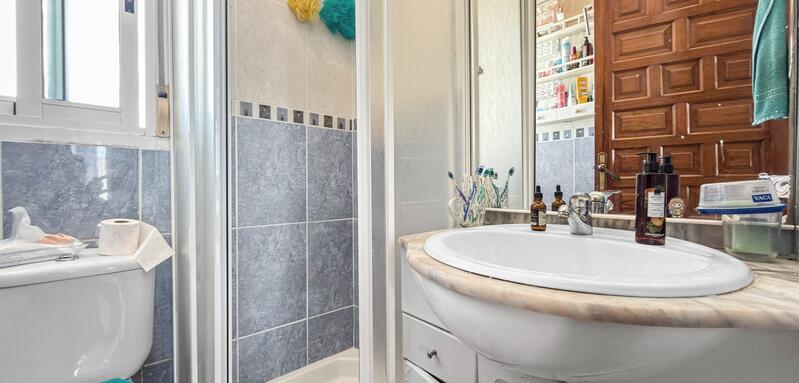 2 bedroom Townhouse for sale