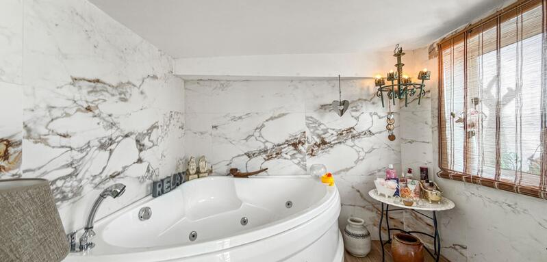 7 Cuarto Villa en venta