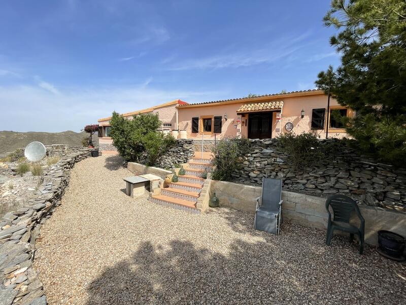 4 Cuarto Casa de Campo en venta