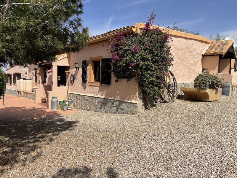 4 Cuarto Casa de Campo en venta