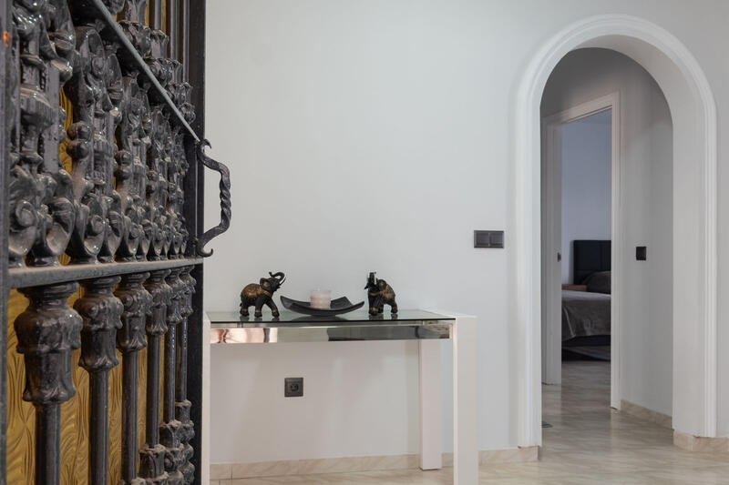6 bedroom Townhouse for sale 6 bedroom Townhouse for sale