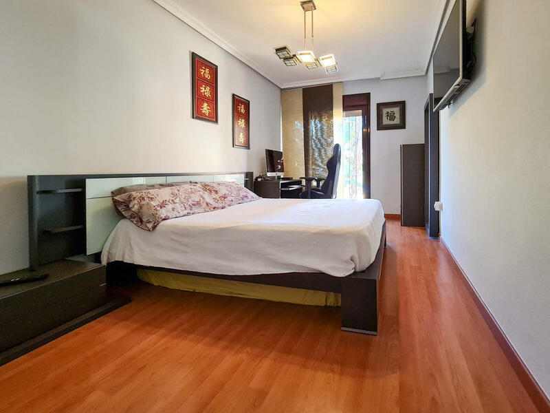 1 bedroom Apartment for sale
