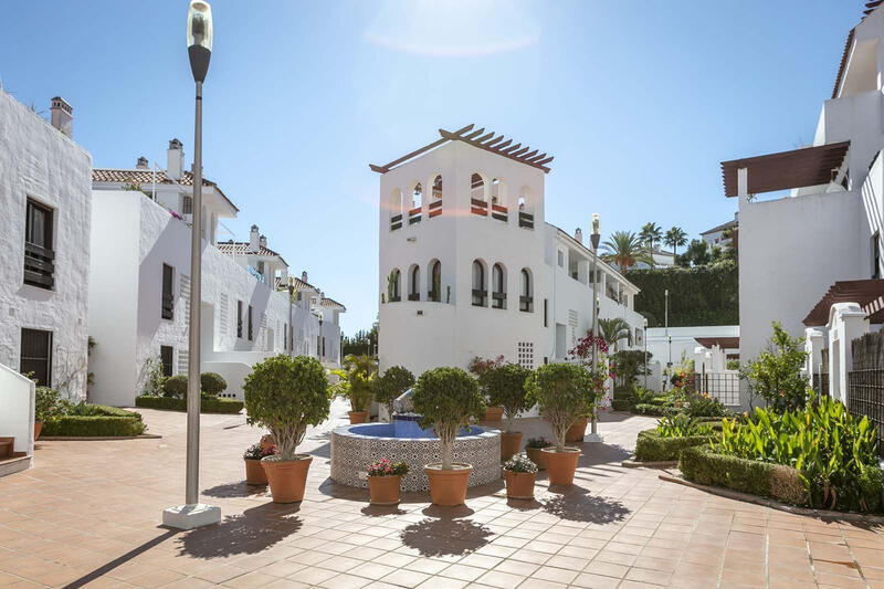 1 bedroom Apartment for sale