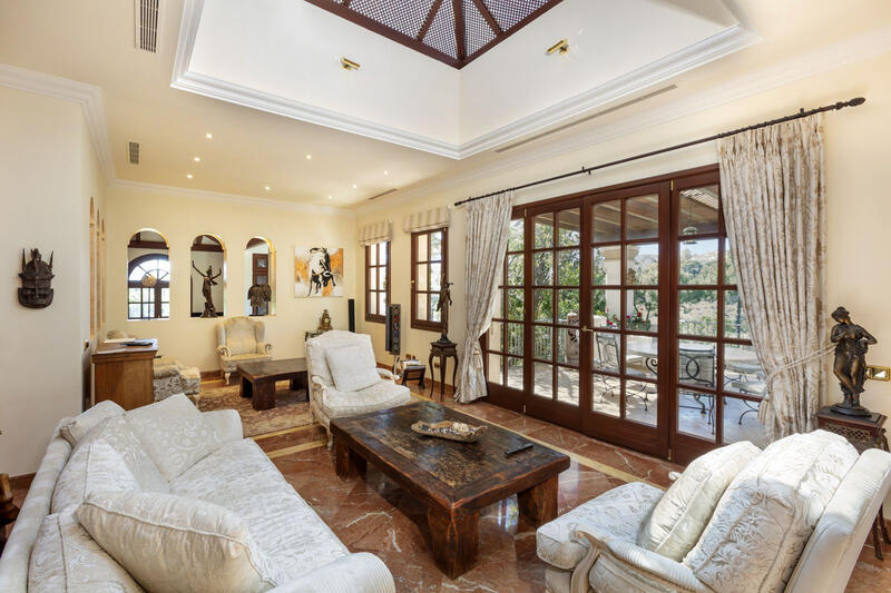 8 Cuarto Villa en venta