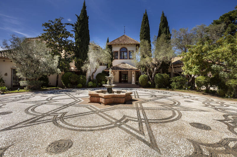8 Cuarto Villa en venta