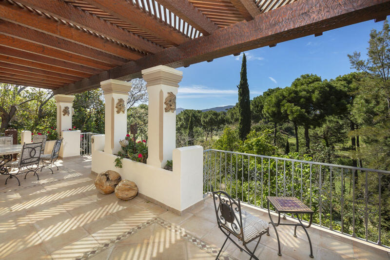 8 Cuarto Villa en venta