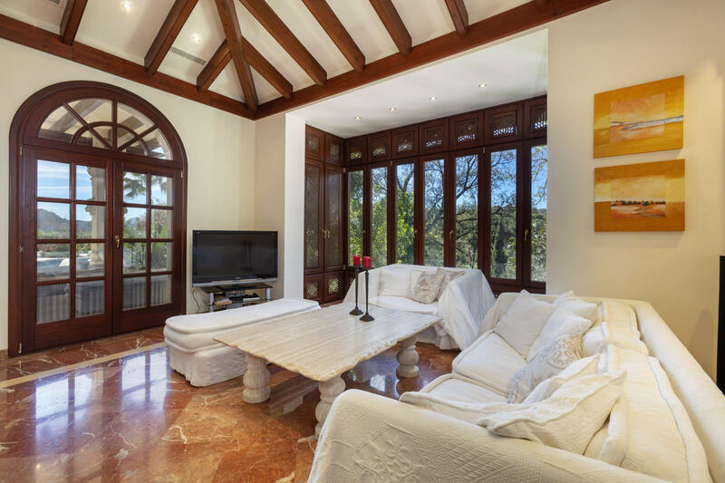 8 Cuarto Villa en venta