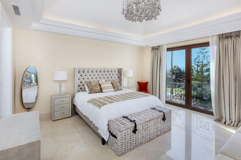 8 Cuarto Villa en venta