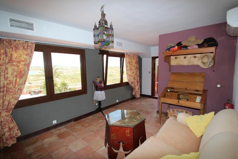 4 Cuarto Casa de Campo en venta