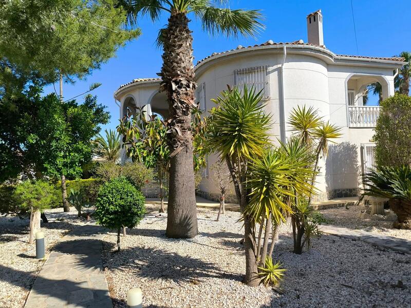 5 Cuarto Villa en venta
