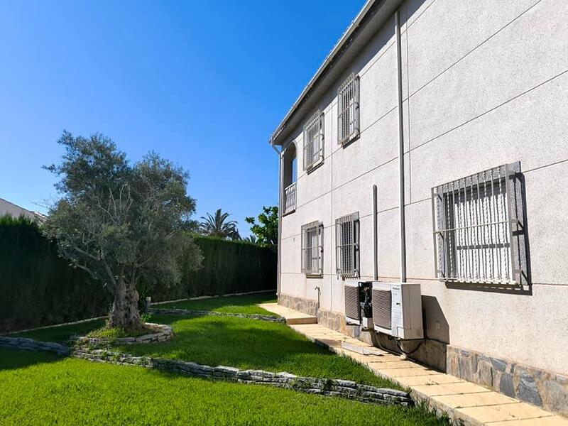 5 Cuarto Villa en venta