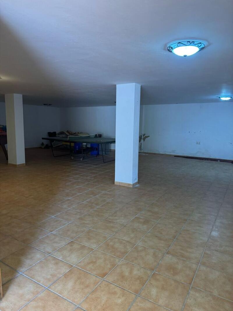 4 Cuarto Villa en venta