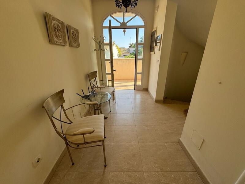 4 Cuarto Villa en venta
