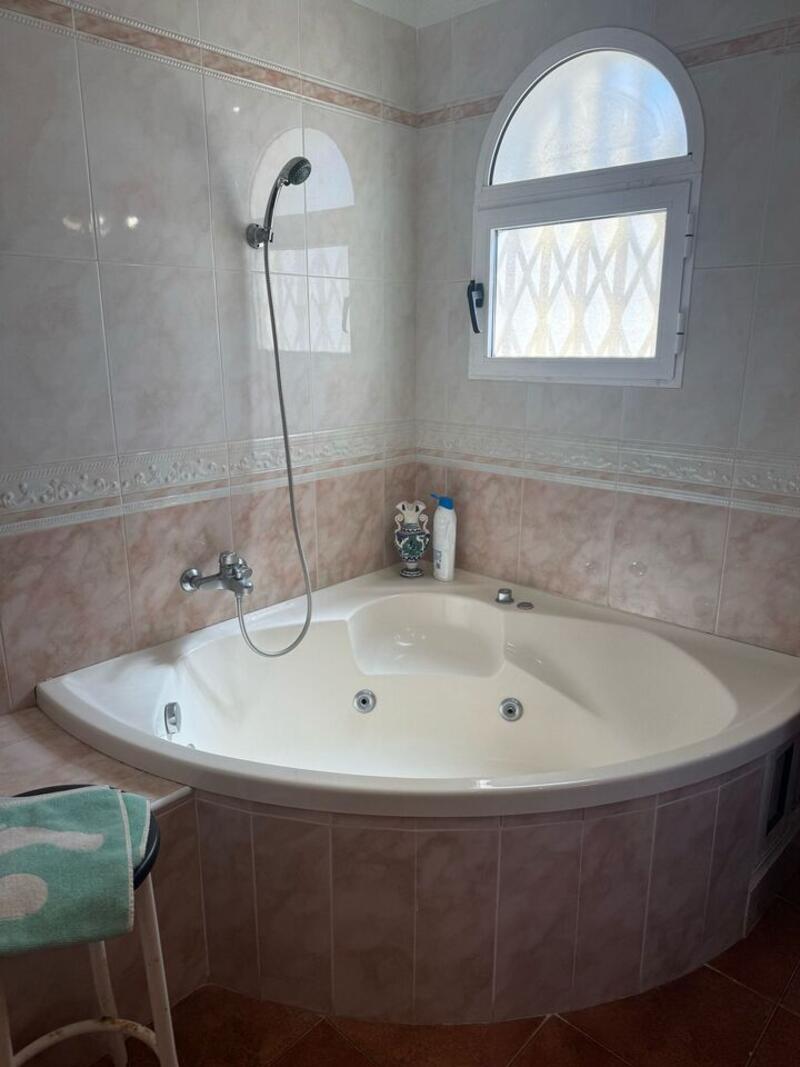 4 Schlafzimmer Villa zu verkaufen