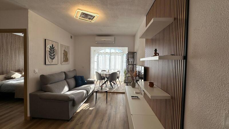 Villa en venta en Torrevieja, Alicante