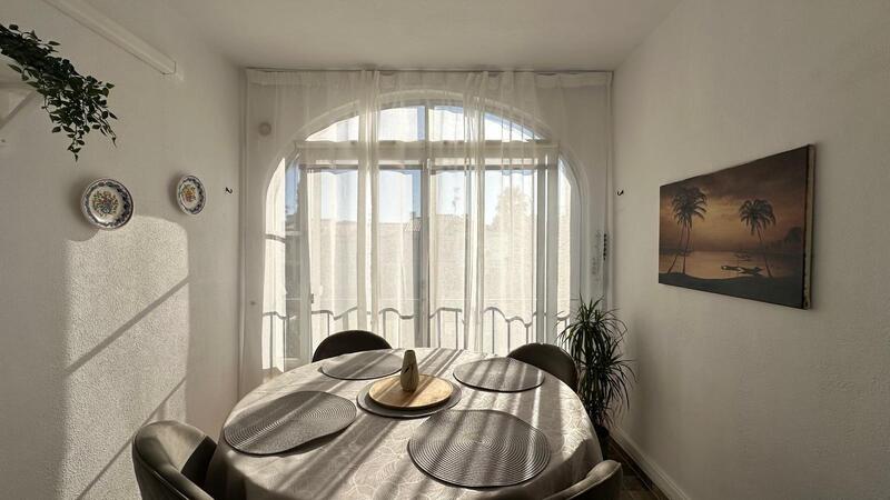 1 Cuarto Villa en venta