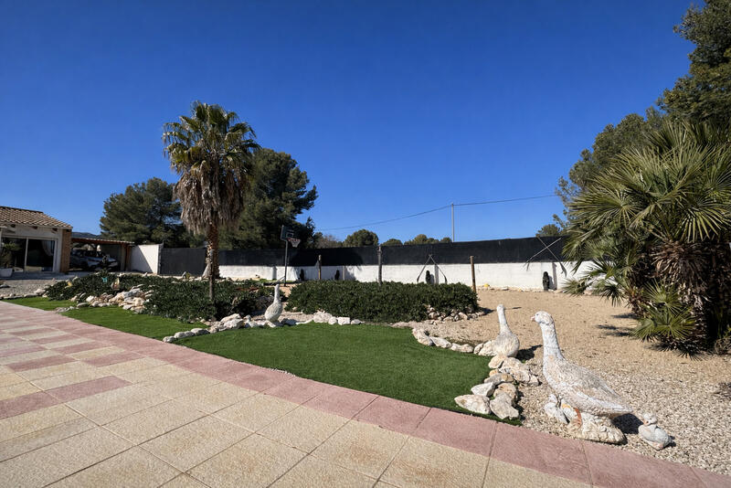 8 Cuarto Villa en venta