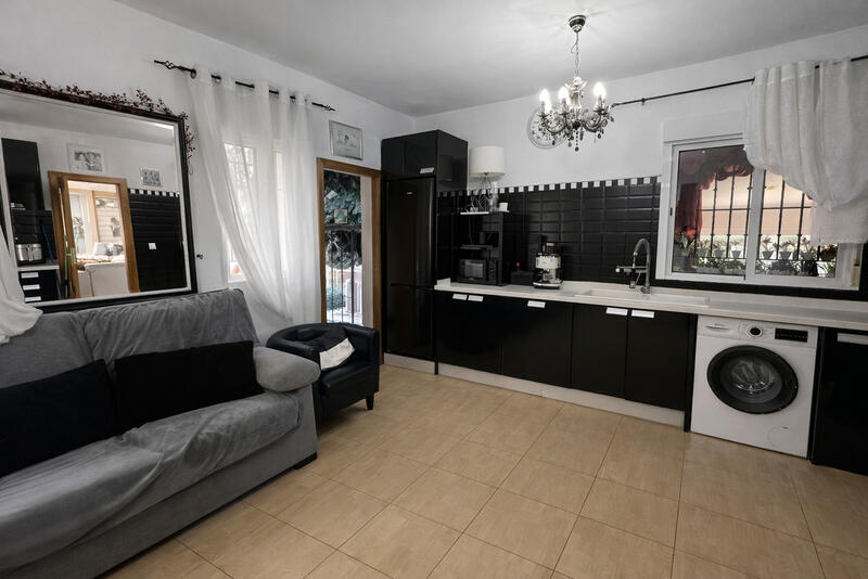 8 Cuarto Villa en venta