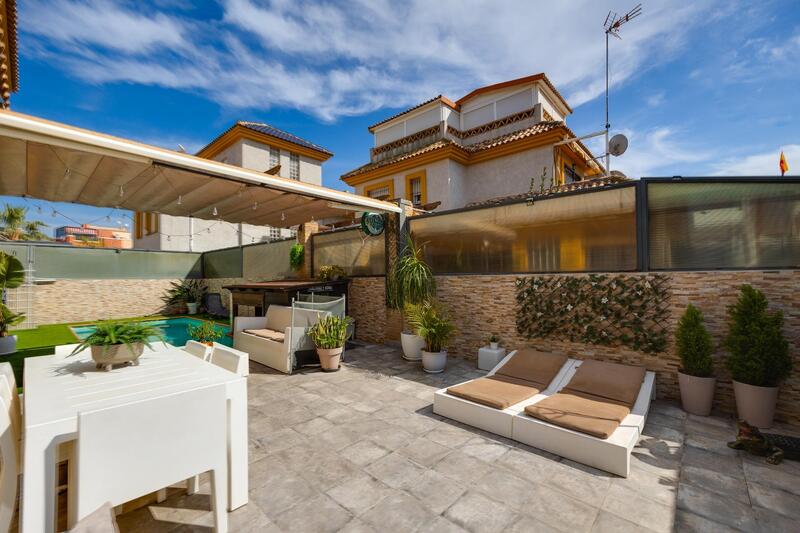 3 Cuarto Villa en venta