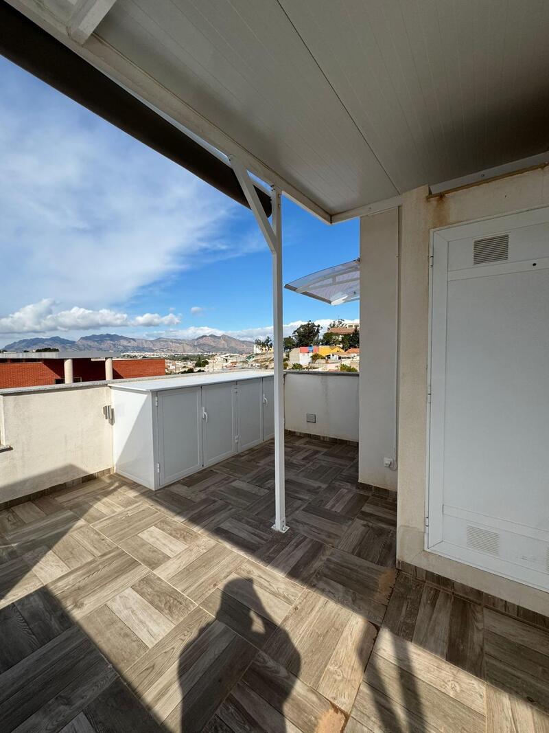3 Cuarto Adosado en venta