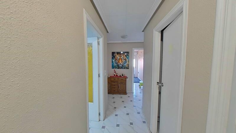 3 bedroom Apartment for sale