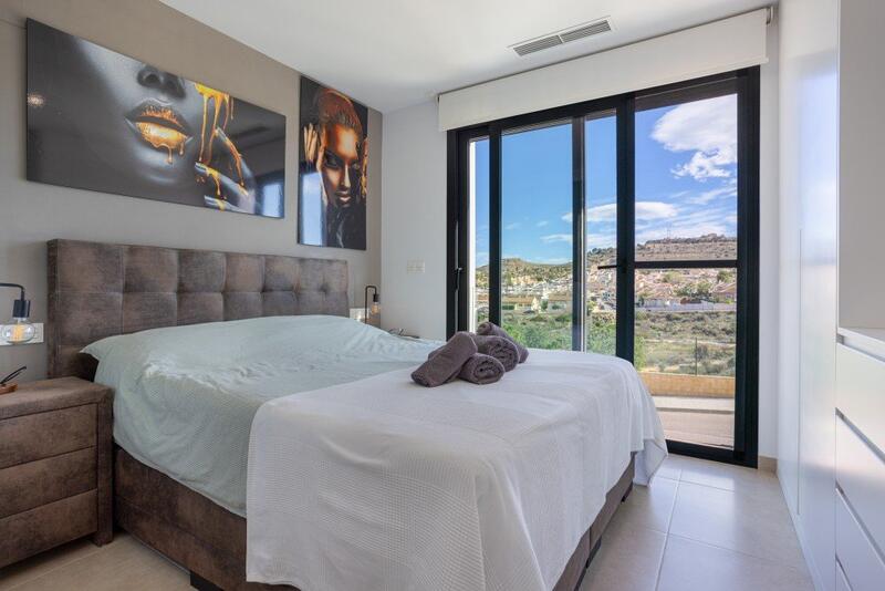 3 bedroom Townhouse for sale