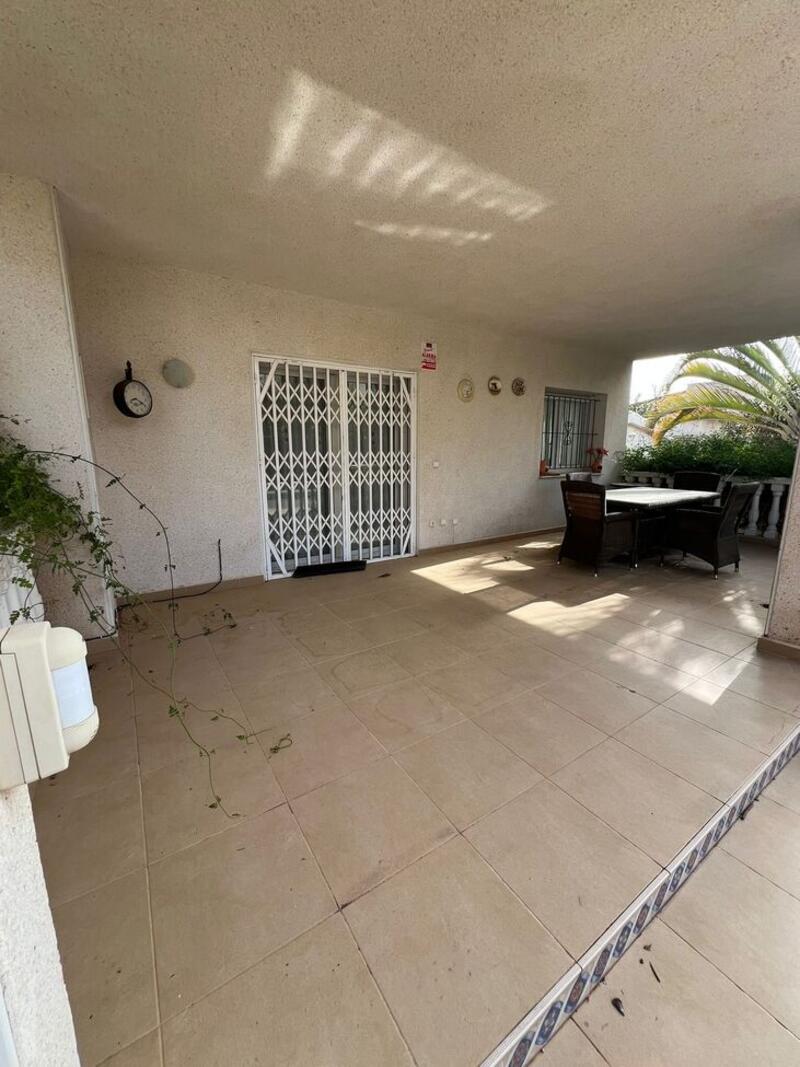 3 soveværelse Villa til salg i Playa Flamenca, Alicante