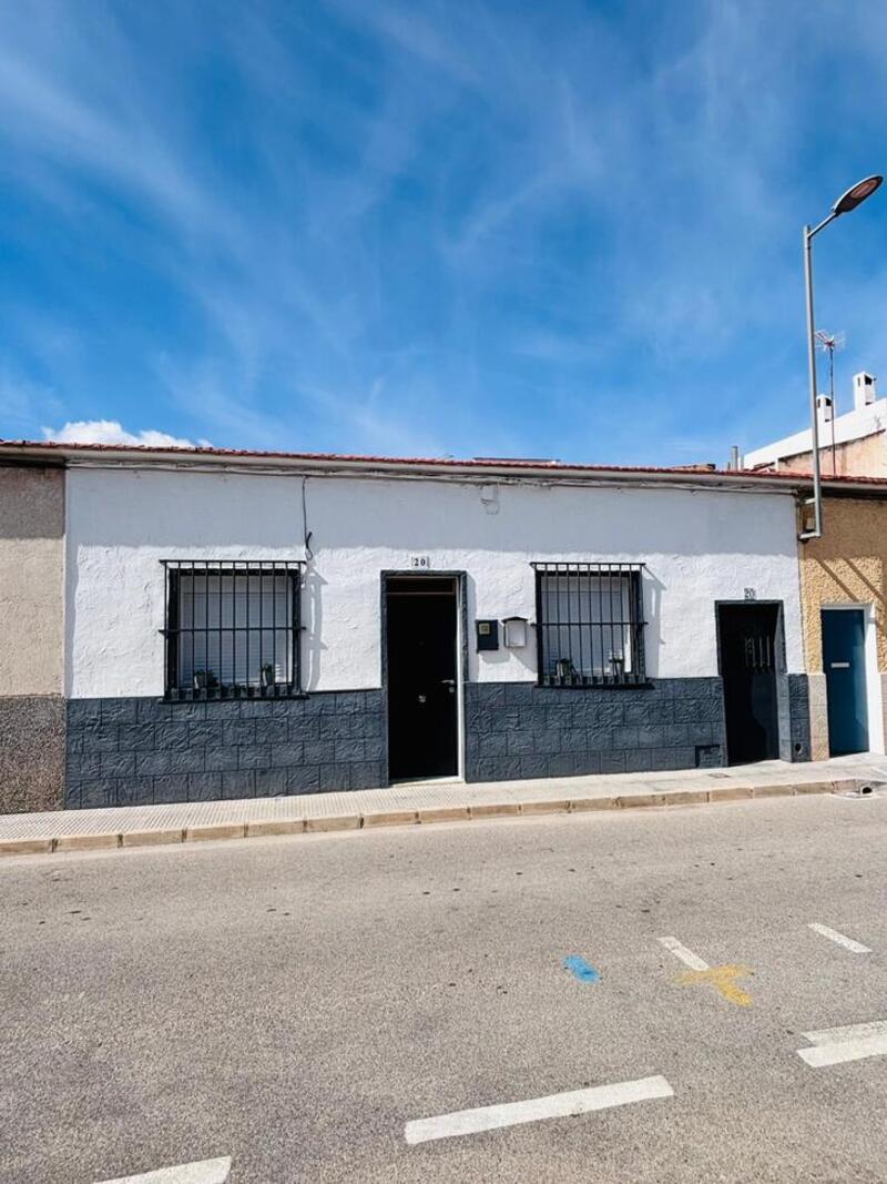 Byhus til salg i San Miguel de Salinas, Alicante