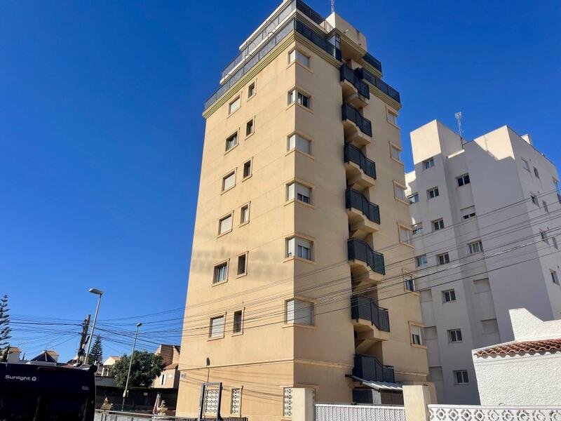 Lejlighed til salg i Torrevieja, Alicante