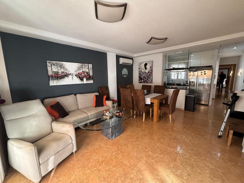 3 soverom Leilighet til salgs i Torrevieja, Alicante