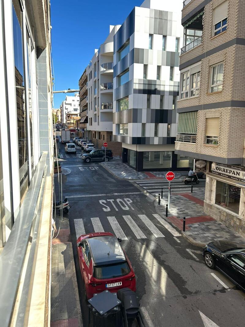 3 soverom Leilighet til salgs i Torrevieja, Alicante