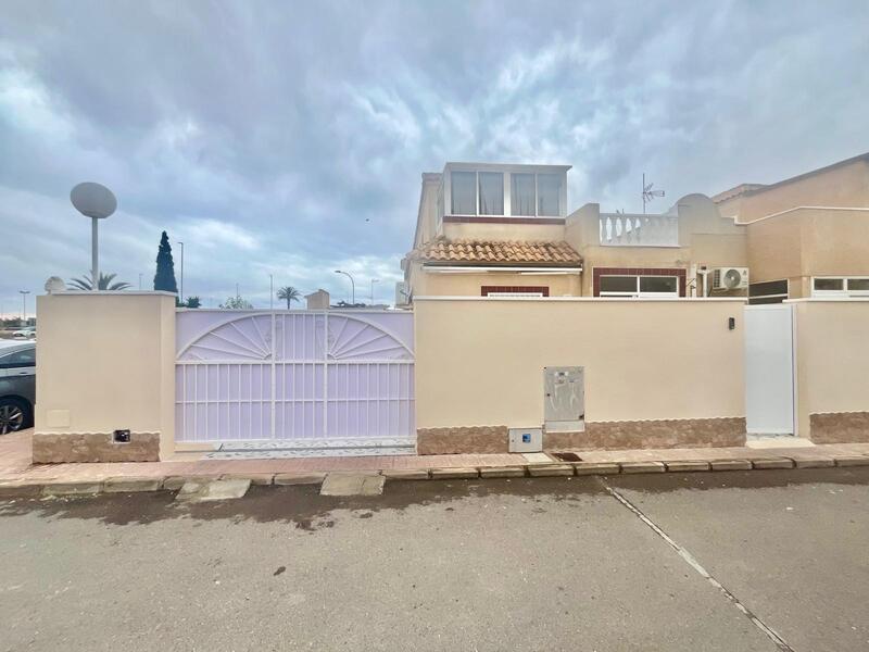 3 Cuarto Villa en venta