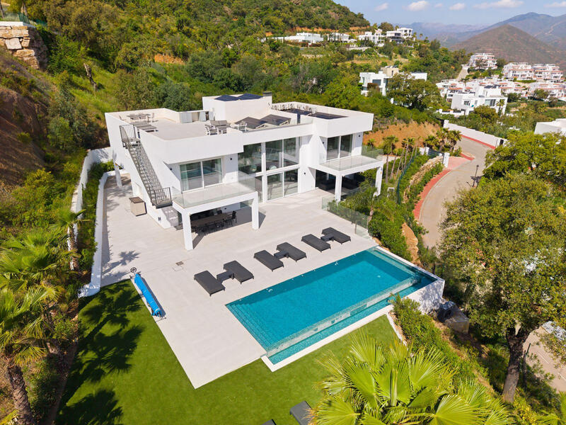 Villa à vendre dans Elviria, Málaga