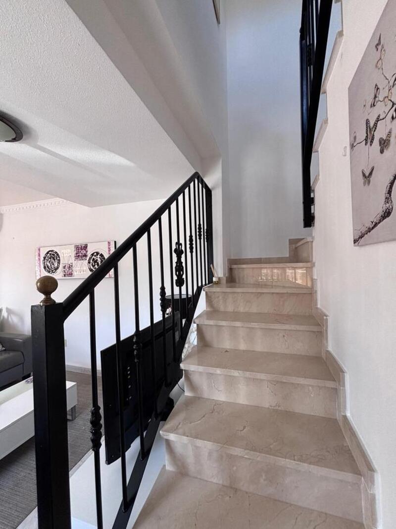 3 bedroom Townhouse for sale