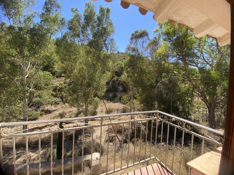 5 bedroom Country House for sale 5 bedroom Country House for sale